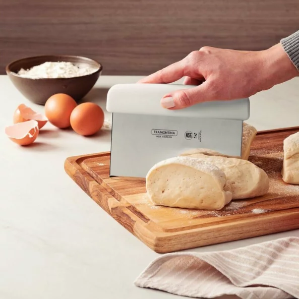 Racleta profesionala, lama inox 100x152 mm, maner Microban alb, Profissional Master, Tramontina