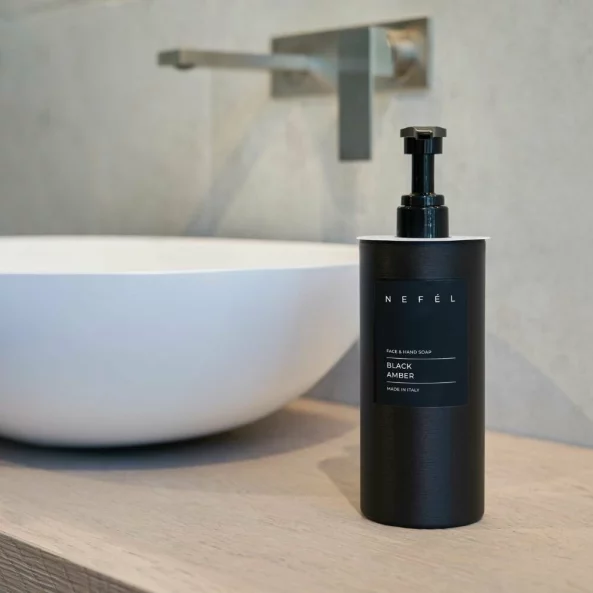 Suport pentru cosmetice hoteliere, 500 ml, polipropilena texturata anti-amprente, negru, Nefel