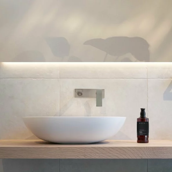 Sapun lichid hotelier Nefel, Black Amber, 480ml