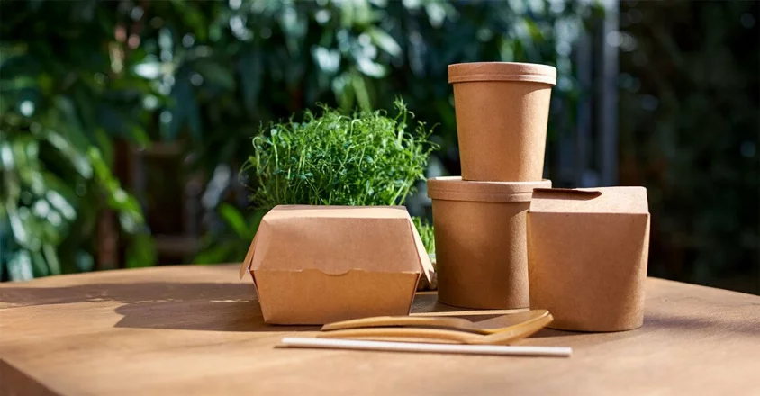 Cum reduci consumul de plastic în afacerea ta