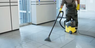 Cu ce cureți gresia fără să alunece?